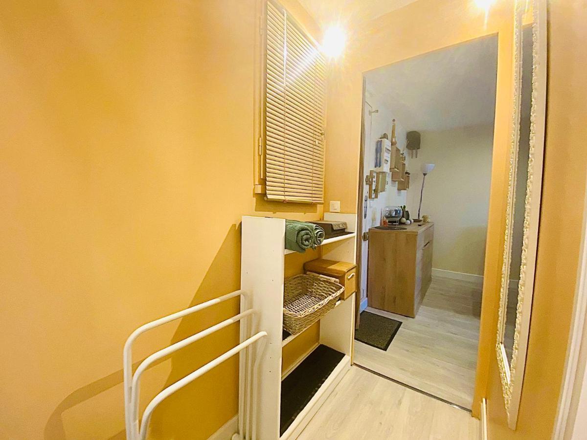 Appartement Proche Mer Avec Piscine Et Parking Fleury  Exterior foto